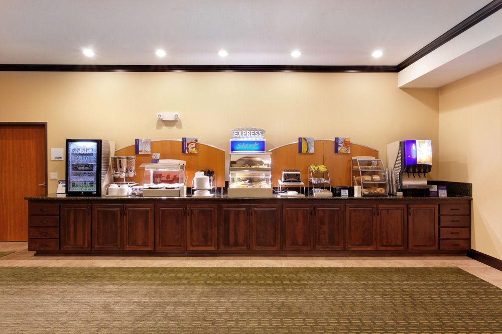 Holiday Inn Express Newport By Ihg Zewnętrze zdjęcie