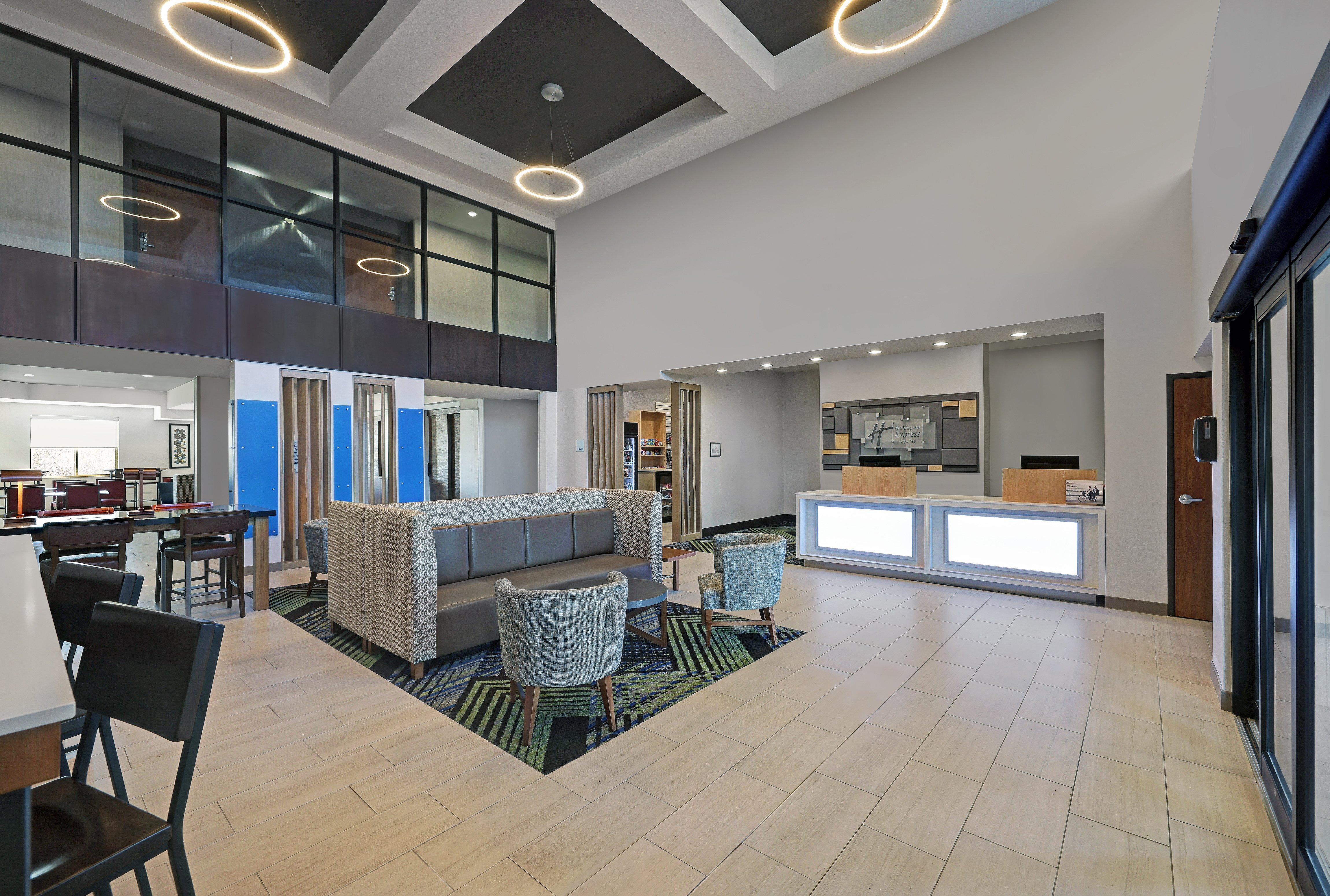 Holiday Inn Express Newport By Ihg Zewnętrze zdjęcie