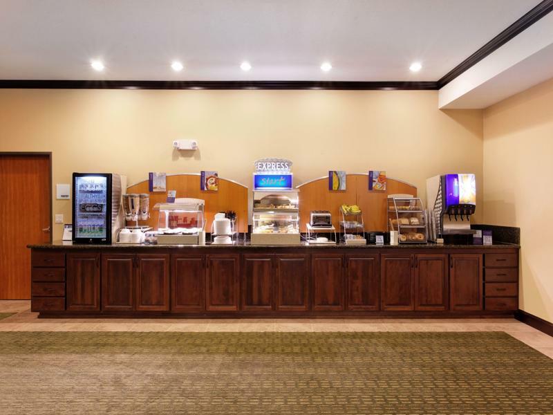 Holiday Inn Express Newport By Ihg Zewnętrze zdjęcie