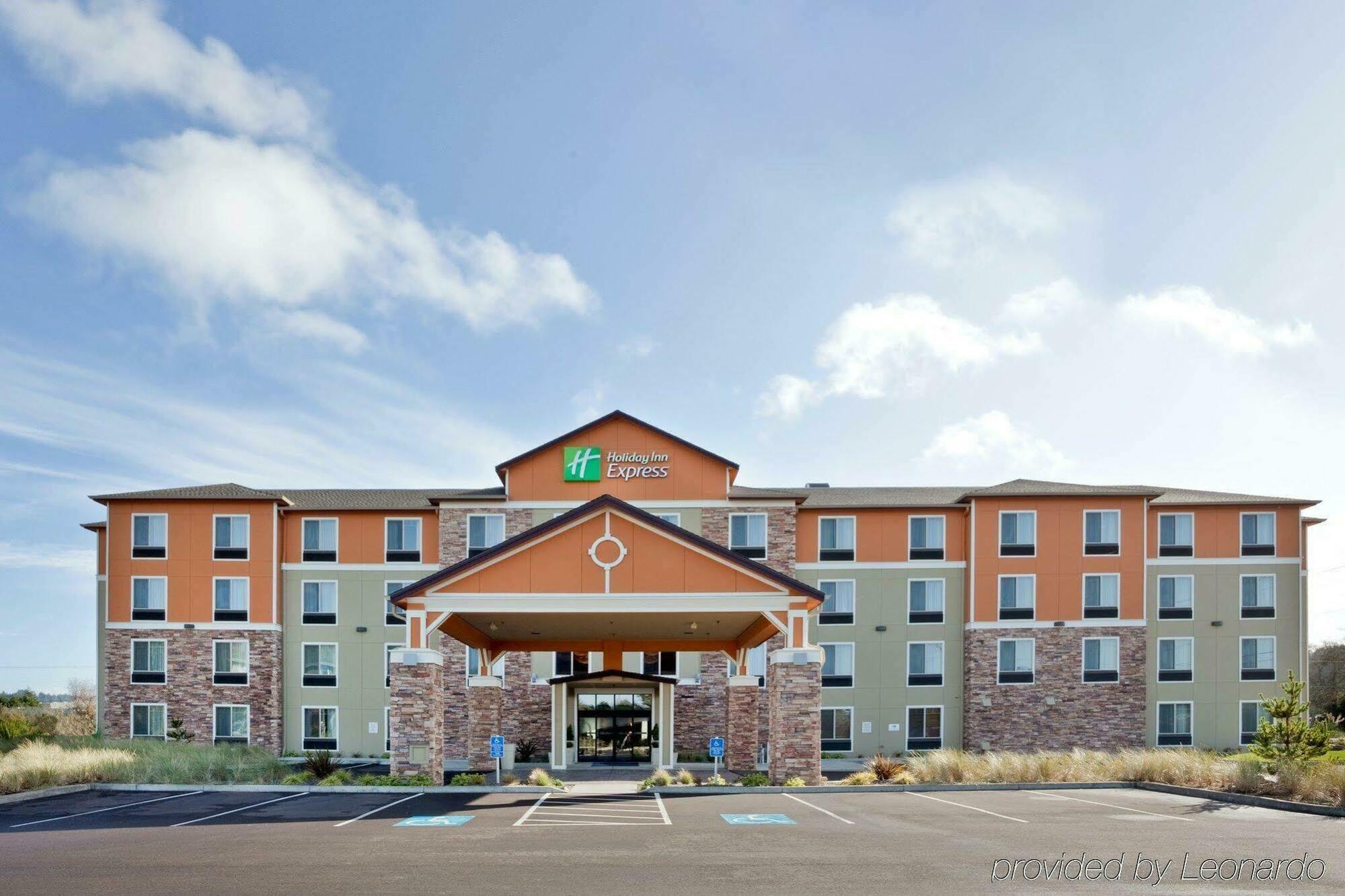 Holiday Inn Express Newport By Ihg Zewnętrze zdjęcie