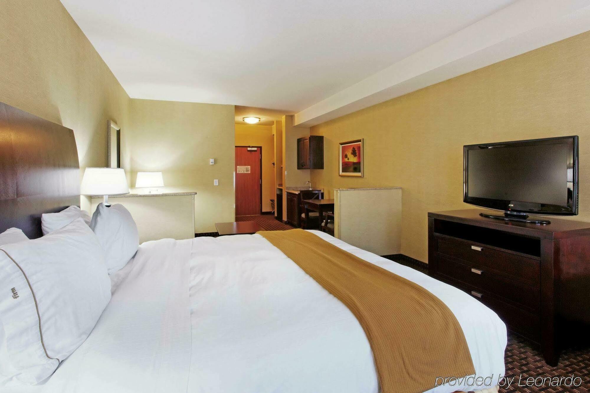 Holiday Inn Express Newport By Ihg Zewnętrze zdjęcie