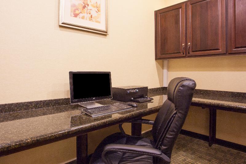 Holiday Inn Express Newport By Ihg Zewnętrze zdjęcie