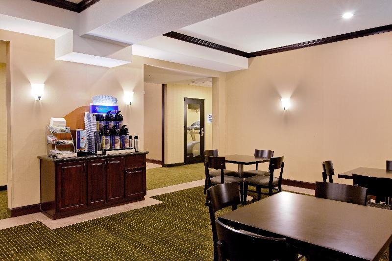 Holiday Inn Express Newport By Ihg Zewnętrze zdjęcie