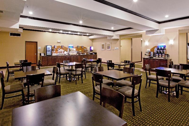 Holiday Inn Express Newport By Ihg Zewnętrze zdjęcie